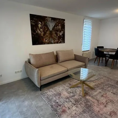 Ruhige Mit Garten Appartamento *