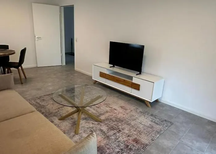 Ruhige Mit Garten Lägenhet